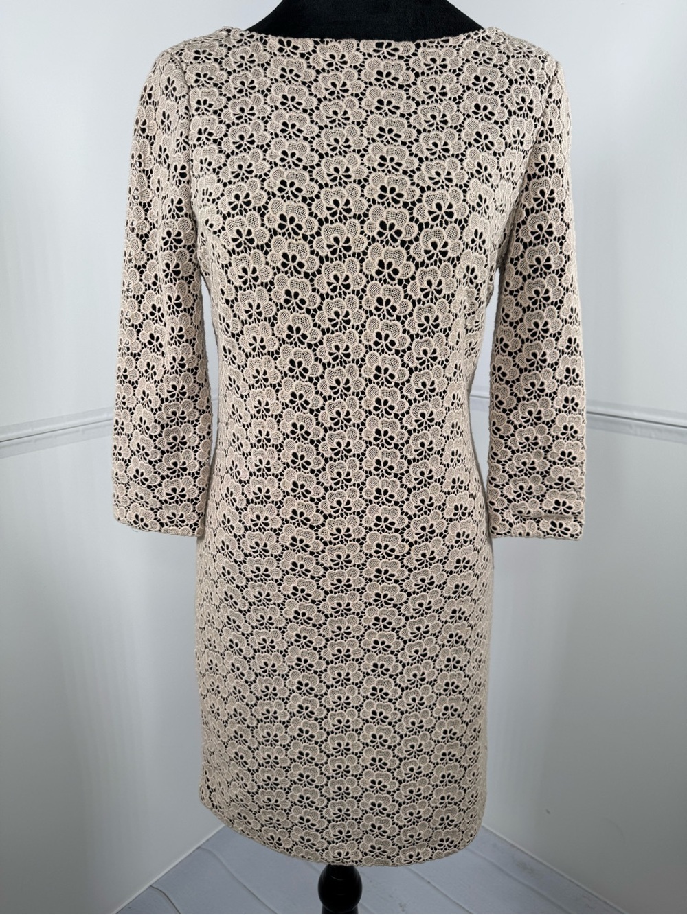 Diane von Furstenberg Sarita Acorn Lace Sheath Dress Beige Black Size 2